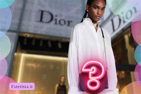 bolsa dior assimetrica|nuova borsa dior 2023.